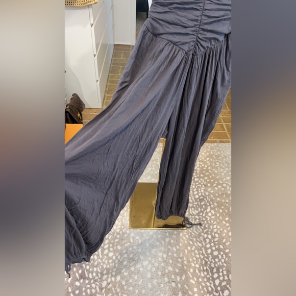 Urban Outfitters Jumpsuit NWT - Picture 2 of 5